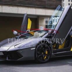 Lamborghini Aventador Rental