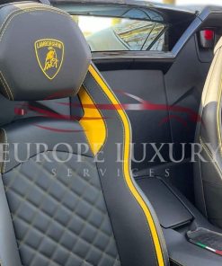 Lamborghini Aventador Roadster Rental