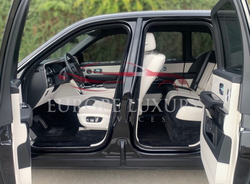 Rolls Royce Cullinan Rental