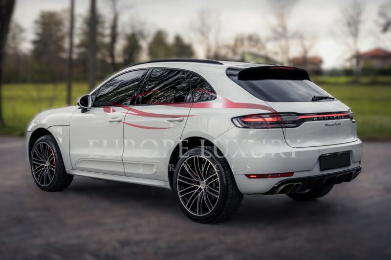 Porsche Macan Rental